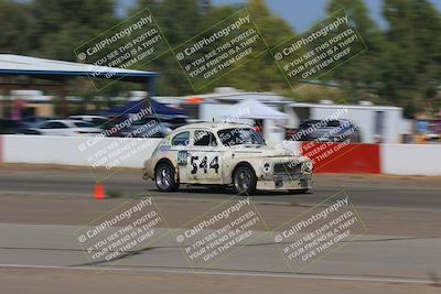 media/Oct-02-2022-24 Hours of Lemons (Sun) [[cb81b089e1]]/1020am (Front Straight)/